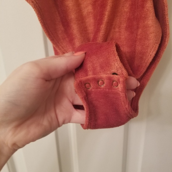 Urban Outfitters velour body suit - Picture 3 of 4